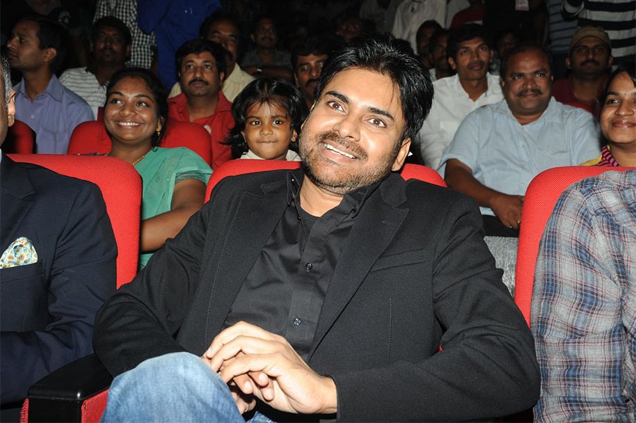 Attarintiki-Daredi-Thank-You-Meeting
